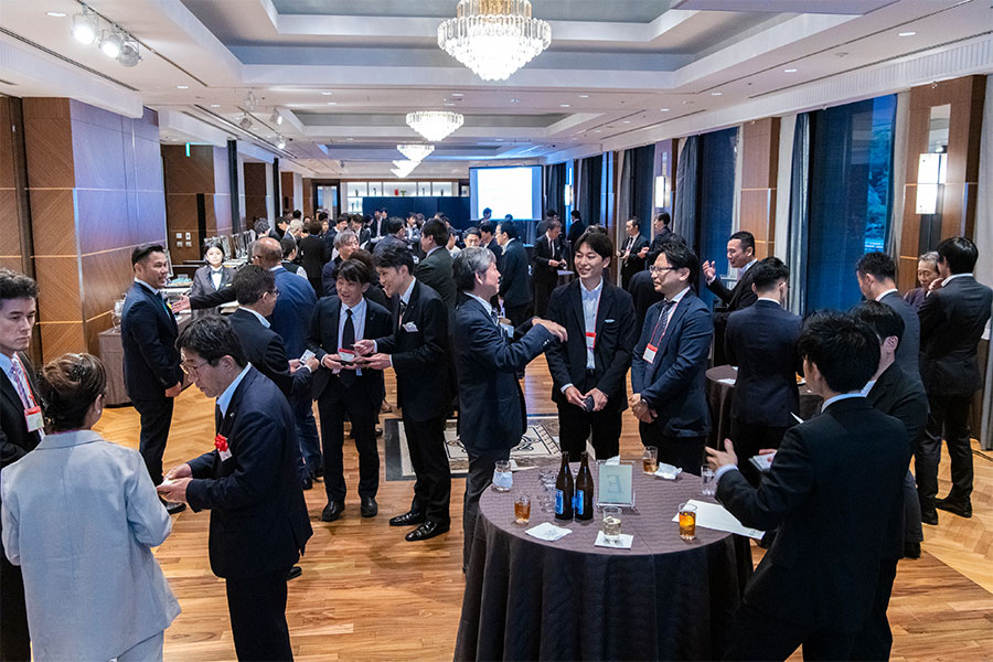 【第2部】参加者交流会の様⼦ 写真1
